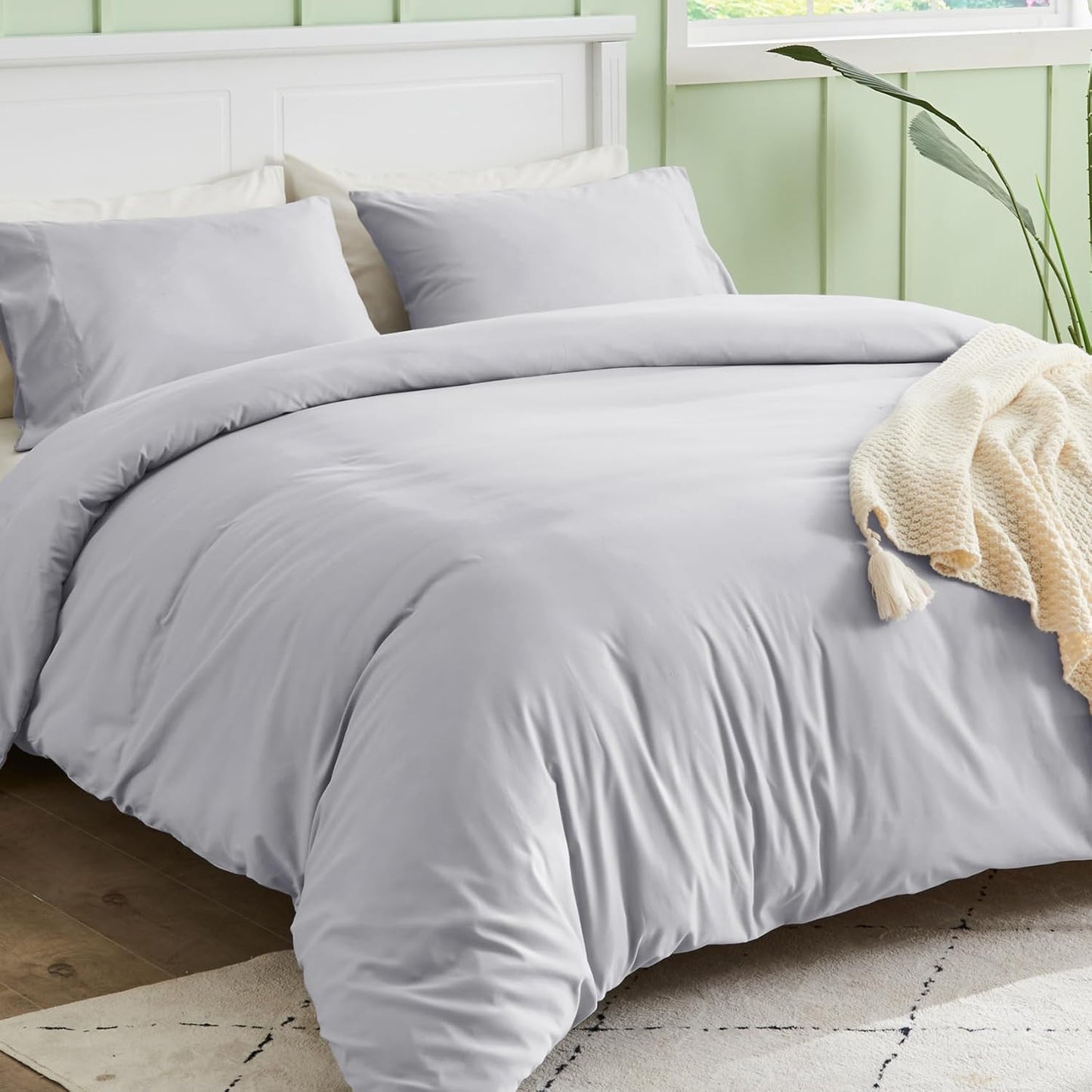 Sasttie Duvet Cover Full Size, Double Brushed Full Duvet Cover, 3-Piece Duvet Cover Set Includes 1 Duvet Cover (80x90) and 2 Pillowcases (20x26) with Zipper Closure, Light Grey